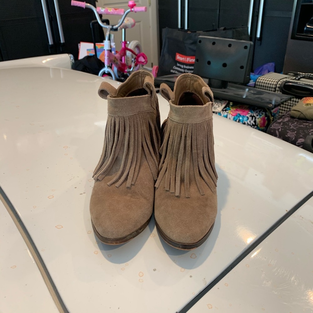 Booties - Picture 4 of 7